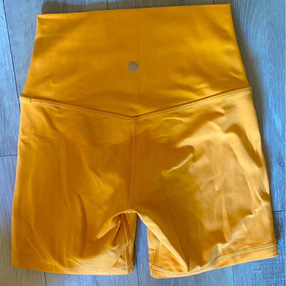 6 inch lululemon align short size 4 double lined